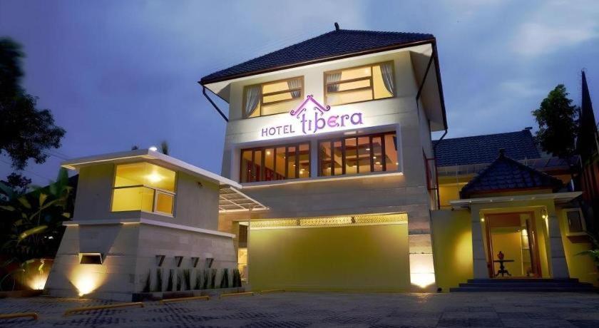 Hotel Tibera Taman Cibeunying Bandung Extérieur photo