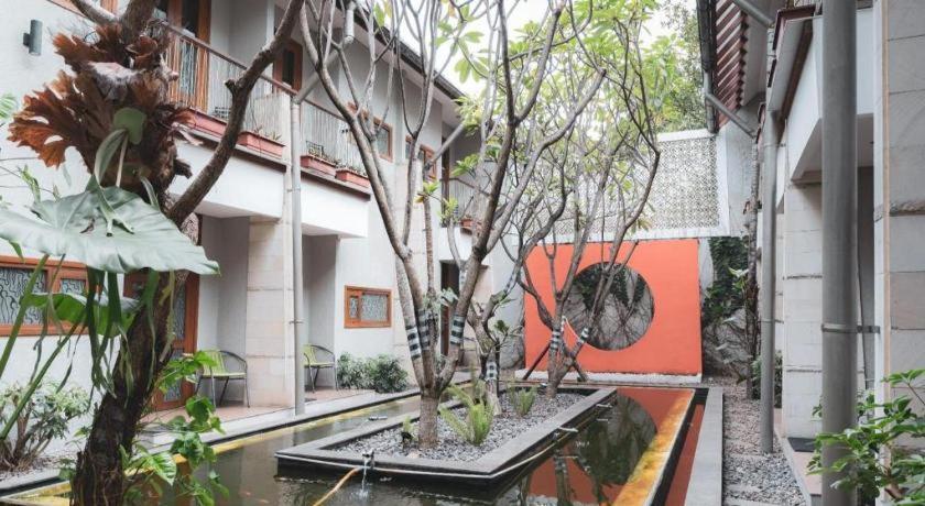 Hotel Tibera Taman Cibeunying Bandung Extérieur photo