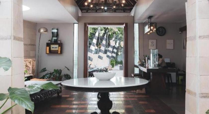 Hotel Tibera Taman Cibeunying Bandung Extérieur photo
