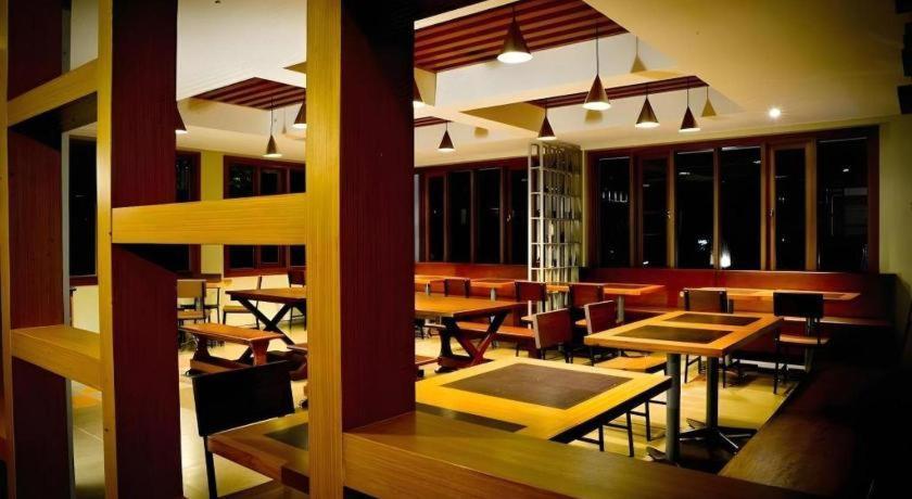 Hotel Tibera Taman Cibeunying Bandung Extérieur photo