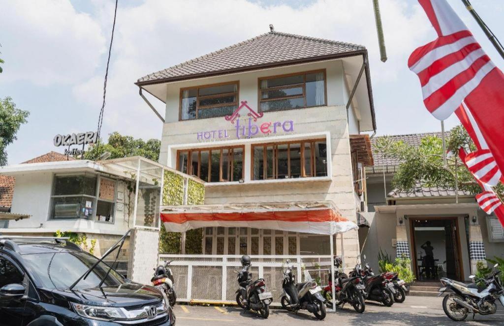 Hotel Tibera Taman Cibeunying Bandung Extérieur photo