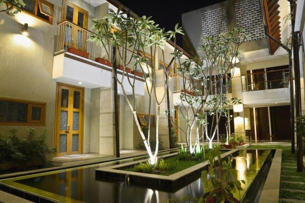 Hotel Tibera Taman Cibeunying Bandung Extérieur photo